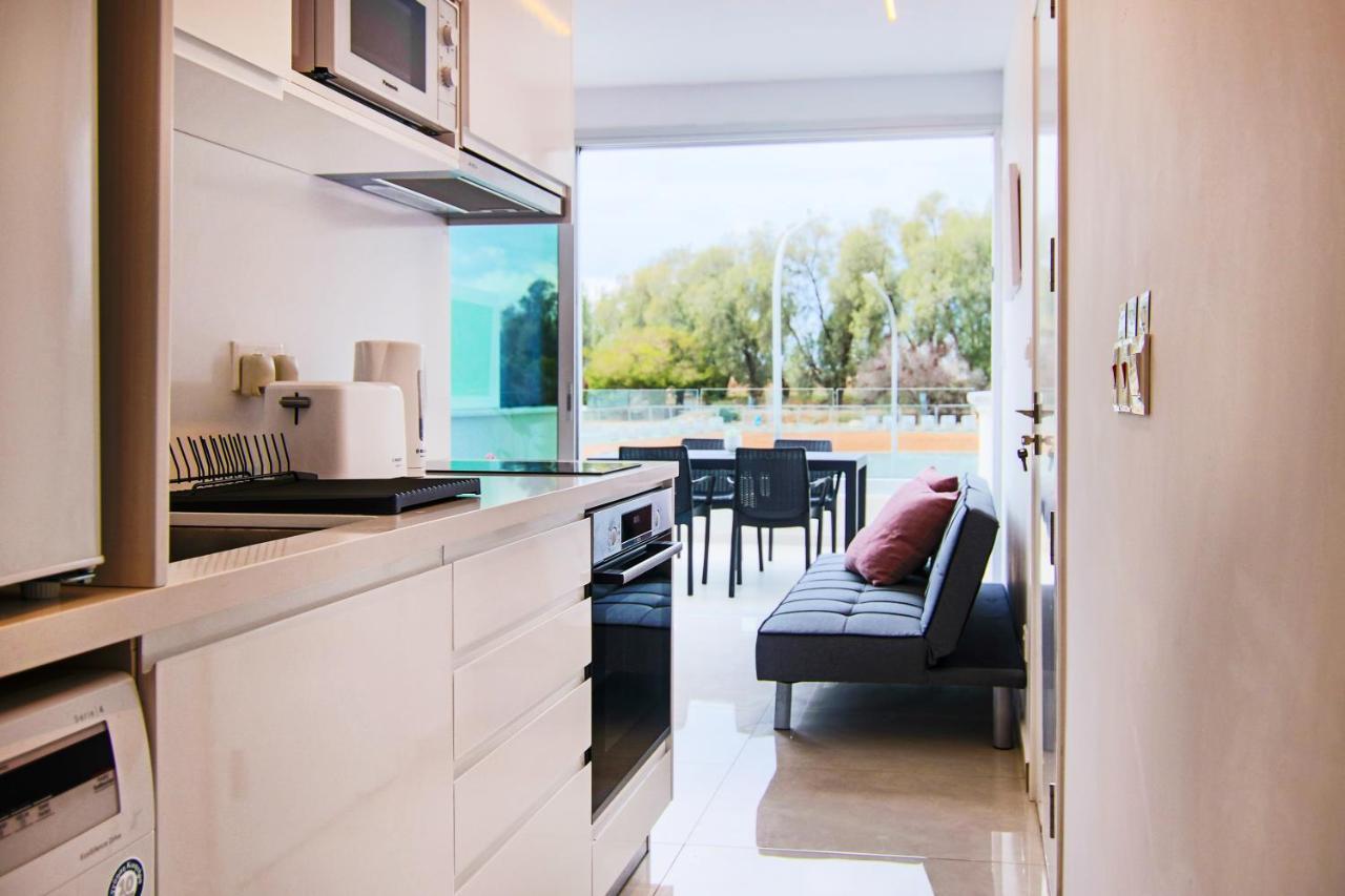 Phaedrus Living - Seaside Luxury Flat Harbour 103 Apartamento Pafos Exterior foto